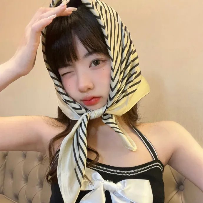 月里青山淡如画